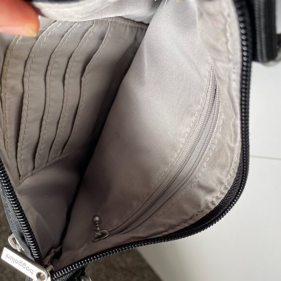 Baggalini Black Crossbody Purse - Picture 4 of 5